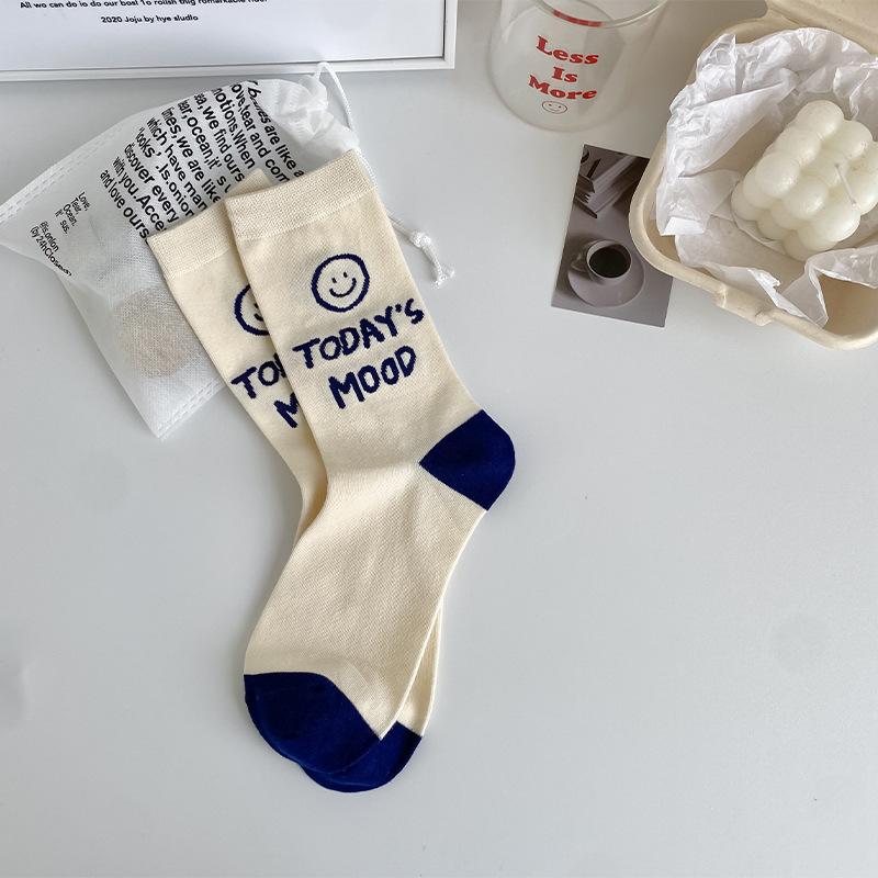 Buchstaben Socken Damen Mittellange Socken Japanisch Basic Kontrastfarbe Trendige Socken Koreanisch Vielseitig Gekämmte Baumwollsocken