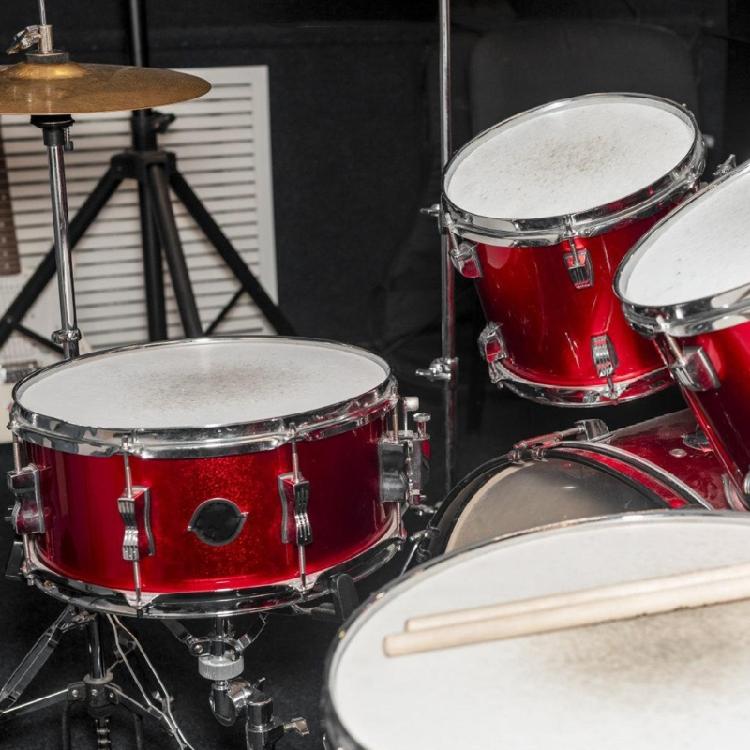 Enhances Grip Drum Stand Top Screw Featuring Precisions Adjustment for Secure Drumming Support