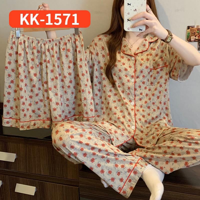 Sweet Striped Bow Print Korean Style Crinkle Pajamas Set for Women - Three-Piece, Short Sleeve Homewear.