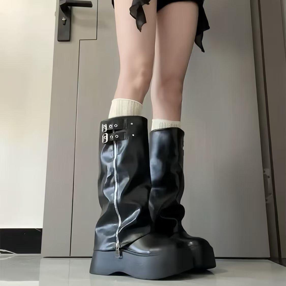 

Черные ретро ботфорты на платформе для женщин - Коллекция Весна/Лето 2025 40 чёрный