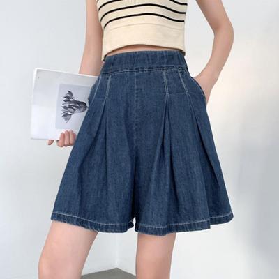 Pantaloncini sportivi a gamba larga in tinta unita con elastico in vita e tasche