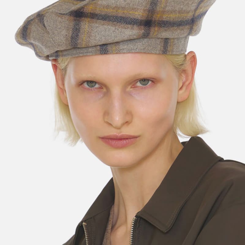 

Студия UNDERCONTROL БЕРЕТ FULL MOON / ШЕРСТЬ В КЛЕТКУ / ДЫМЧАТО-СЕРЫЙ FREE