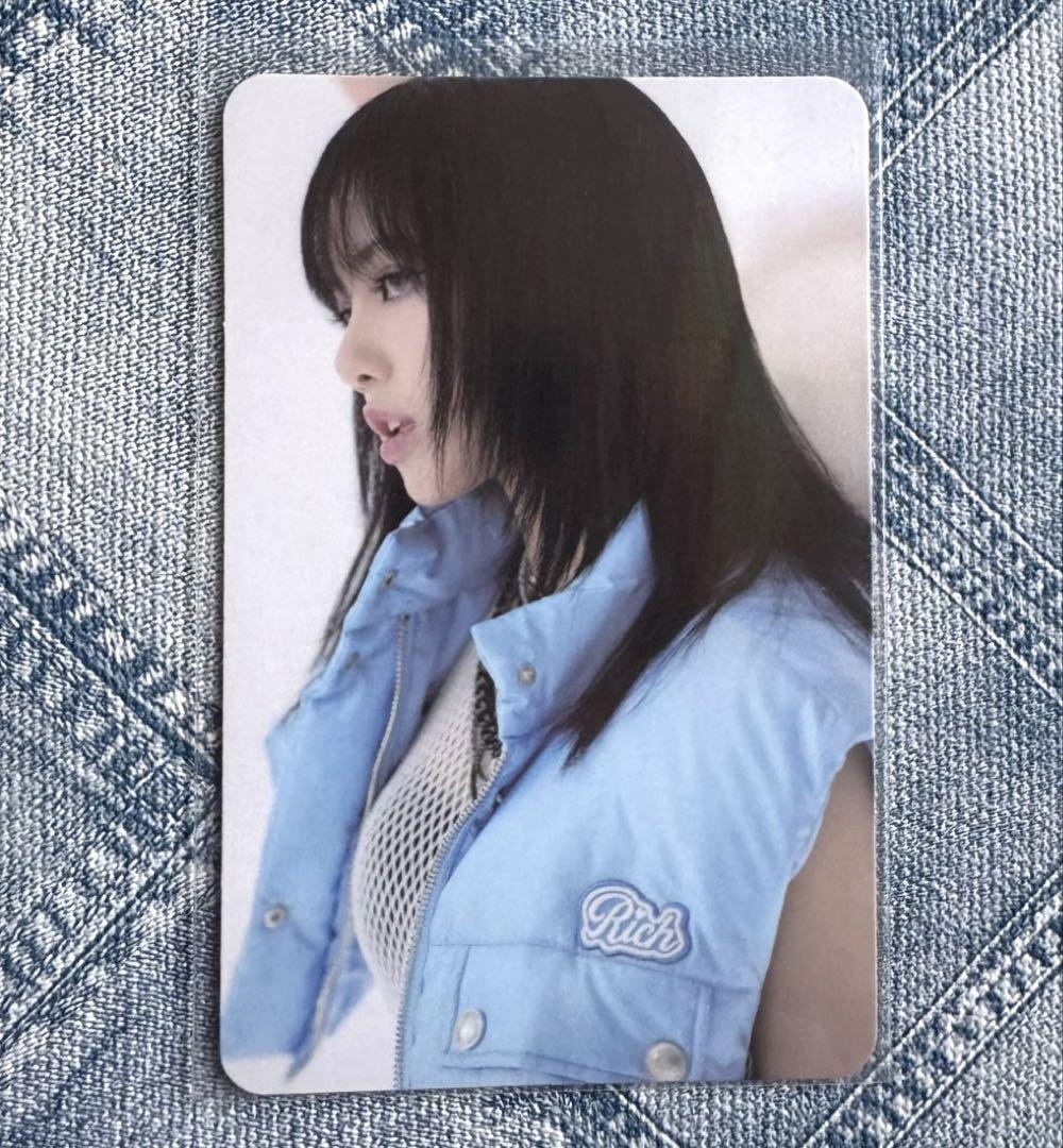 

[USED] BLACKPINK Lisa Waltz Live Seoul Concert Venue Exclusive Trading Card A