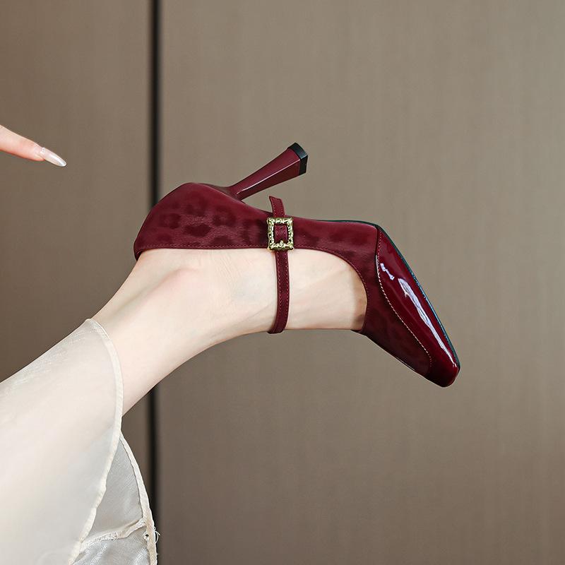 Fashion Sexy Leopard Women Pumps Elegant Buckle Strap Design Thin High Heels 9cm Autumn Party Wedding Bride Shoe Mary Jane Pumps Tacones