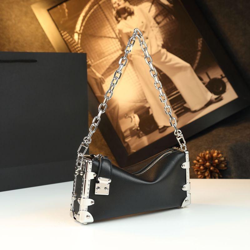 One Shoulder Underarm Bag, Leather Bag, Female Popular Women'S Chain, Soft Box, Messenger Bag Tide