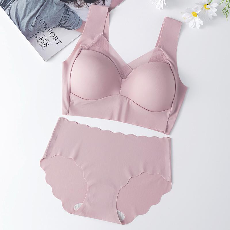 Stylish Sasha Ice Silk Sports Bra: Women's Supportive, Breathable, Anti-Sag.