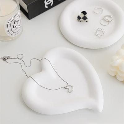 Schmuckherstellung – Verpackung & Präsentation von Schmuck