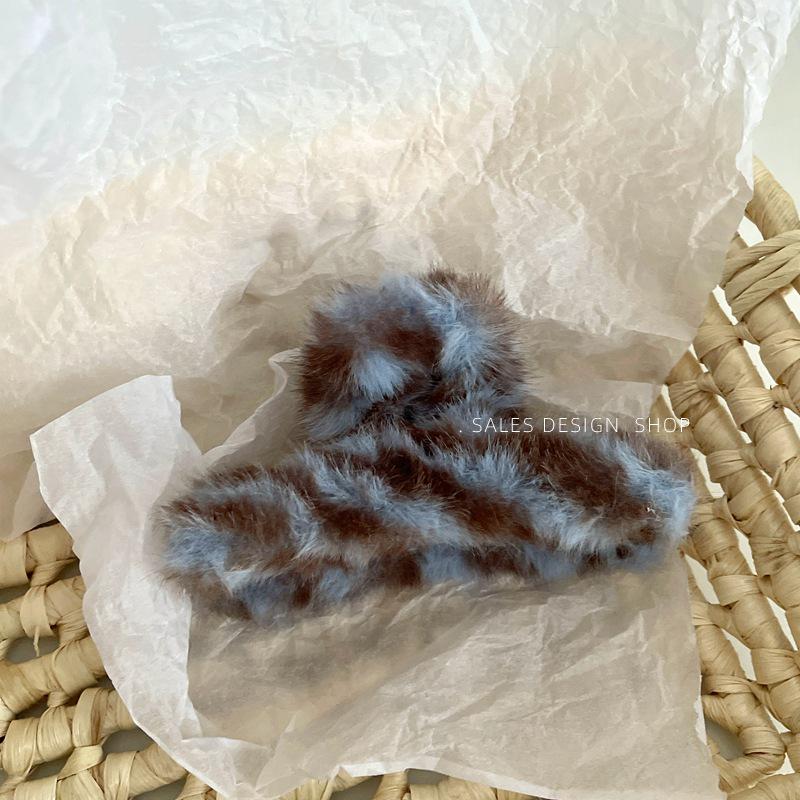 Koreanische Dongdaemun Plüsch Leopardenmuster Krallenklemme: Hochwertiges Herbst-/Winter-Haaraccessoire