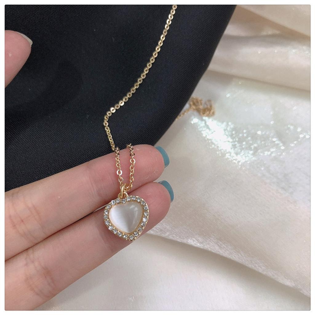 Heart Pendant Necklace Opal Heart Shape Clavicle Necklace Adjustable Length Alloy Pendant Necklace for All Neck Sizes A