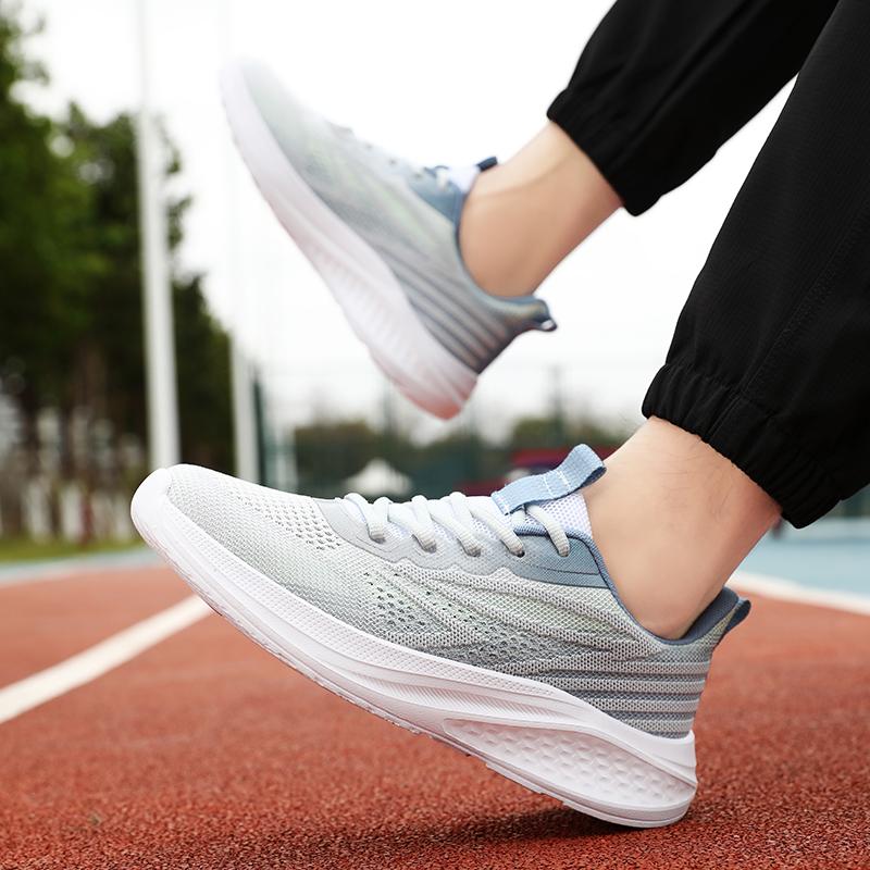 Fashion Breathable Men Casual Shoes Lightweight Outdoor Male Walking Shoes Anti-slip Men's Sneakers Slip on Flats Vulcanized Shoes 2025