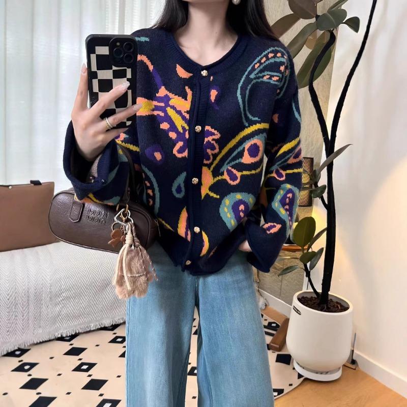 Autumn New Retro Crimped Women's Knitted Top Cardigan Contrasting Color Loose Lazy Wind Sweater Women