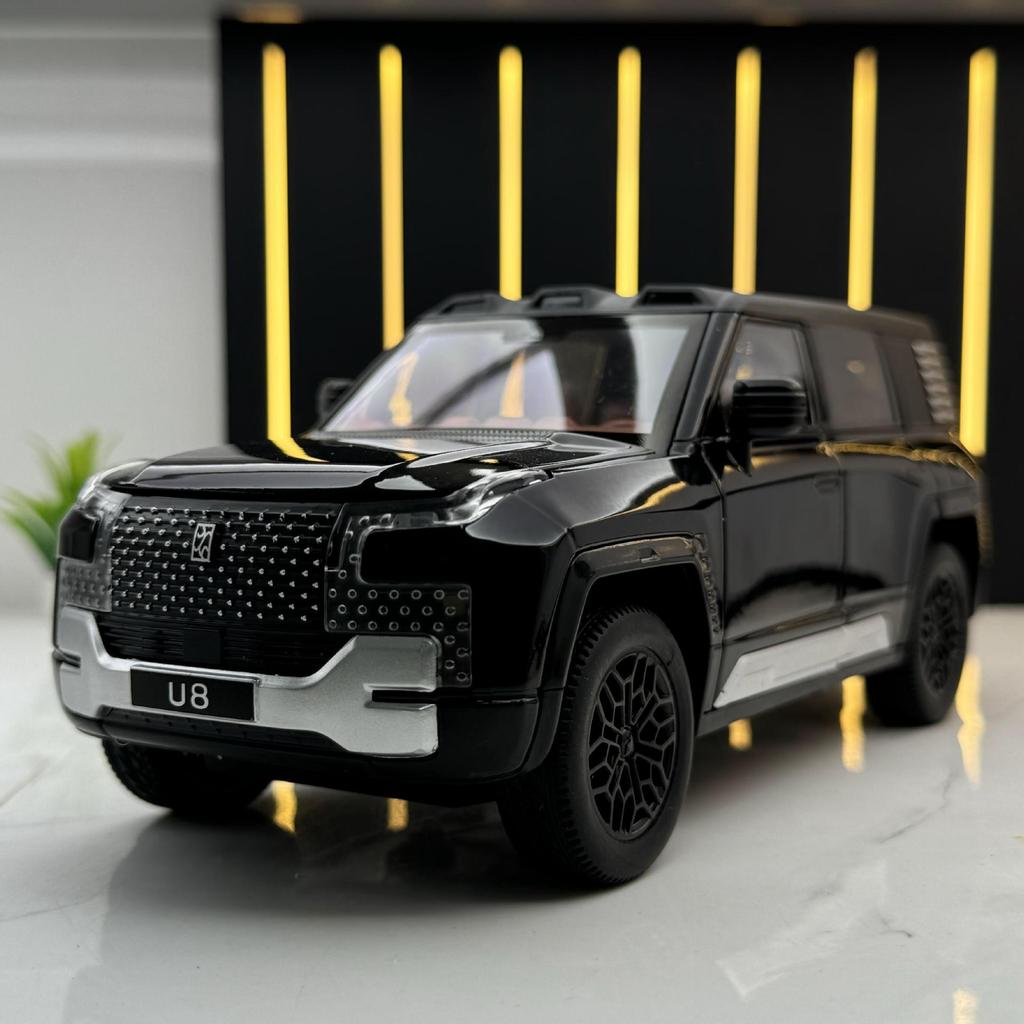 1:24 Scale U8 Off-Road Adventure Replica Toy Car with Retroactive Spring Action for Kids, Outdoor Fun & Collectible Miniature