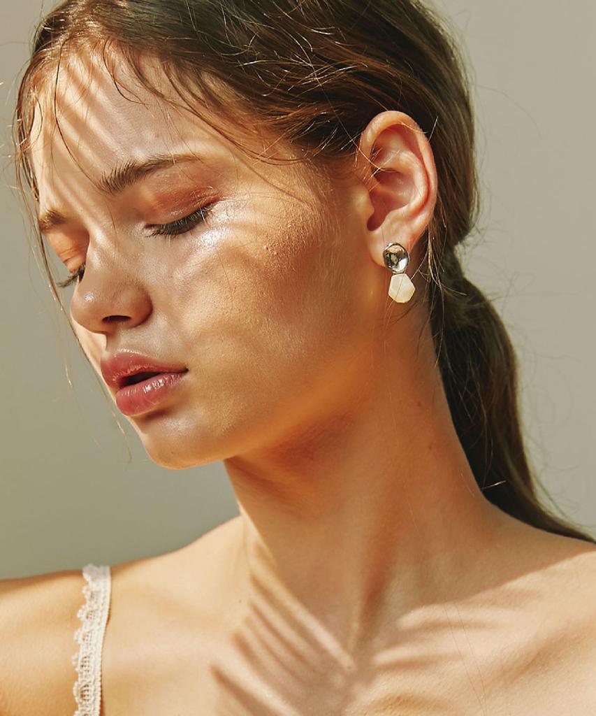 Wit-Holiday Sand Stone Mini Earring