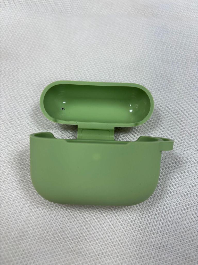 AirPods Pro 3 Silicone Case: Protective, Anti-Fall Shell for Apple Bluetooth Earbuds