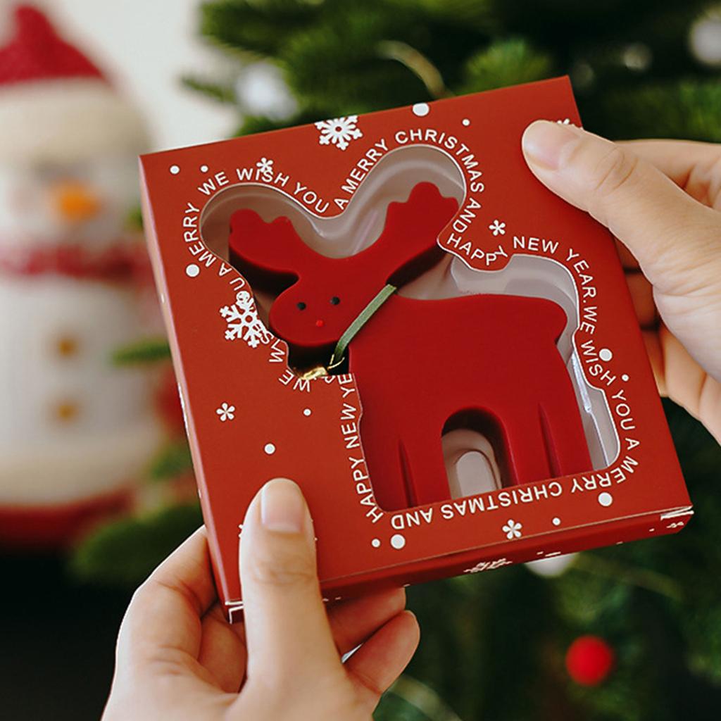 Christmas Deer Shape Candle with Paraffin and Soybean Blend for Warm Fragrances and Festives Atmospheres Enhancement