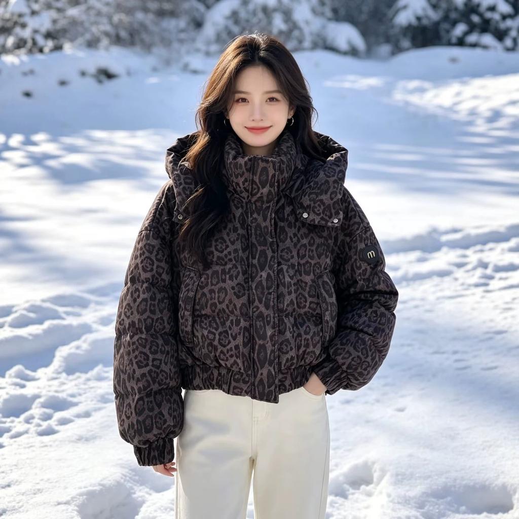 New trendy brand leopard print short down jacket women's hooded high-waisted pendulum is not bloated and thickened white duck down jacket