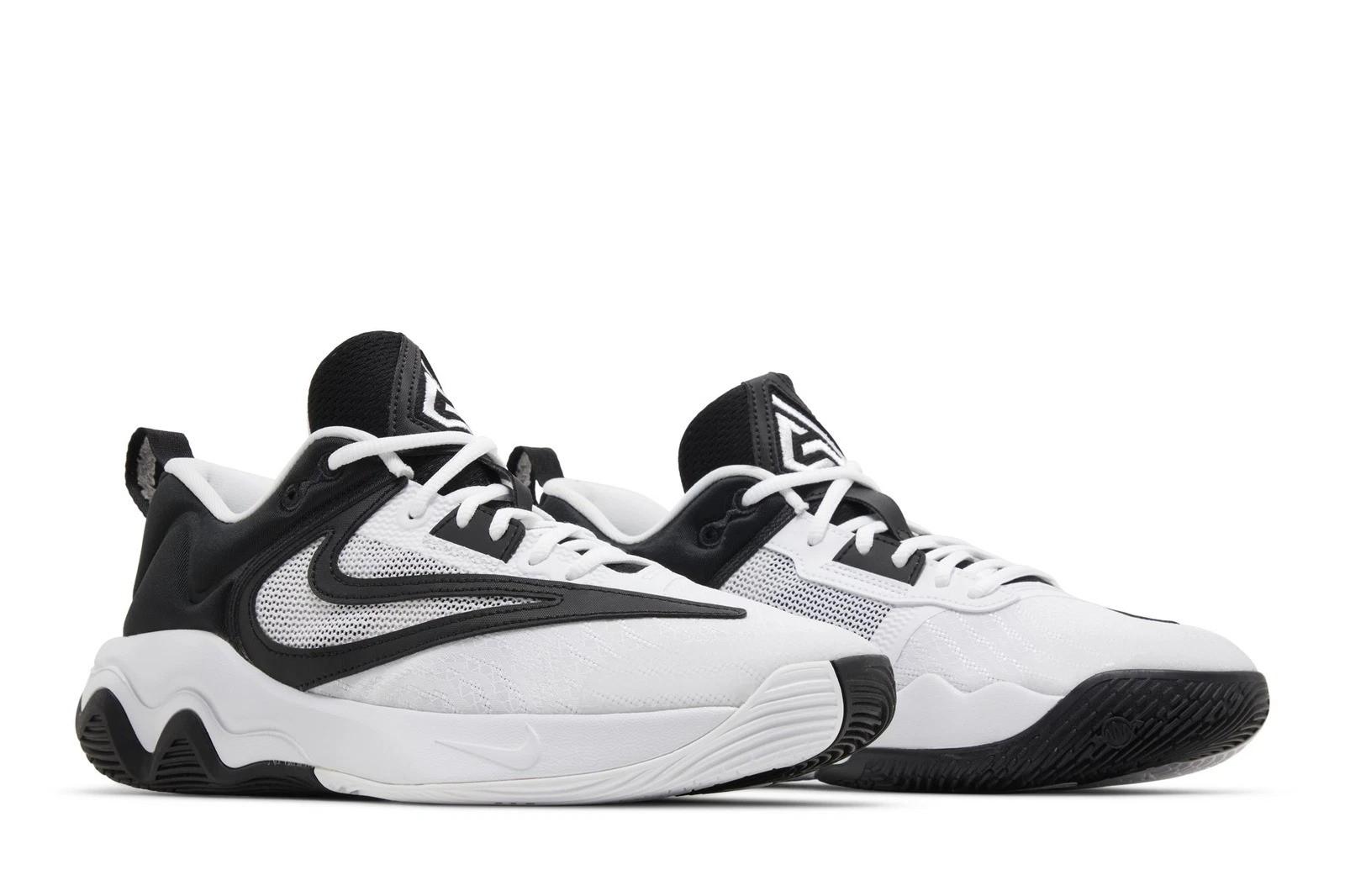 

Nike Giannis Immortality 3 EP Bedtime Snack DZ7534-100 45