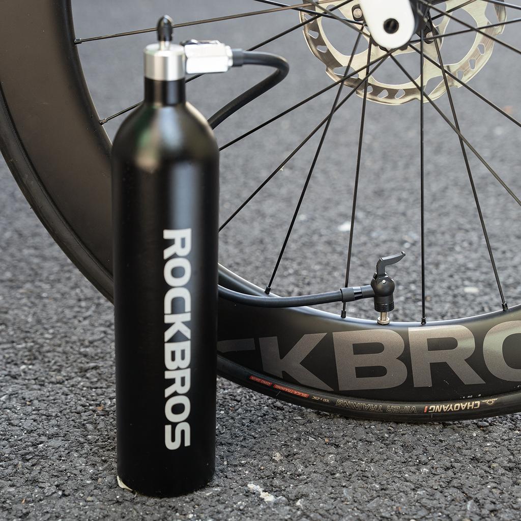 Pressure tank for inflating tubeless tires 200 PSI 1.2l