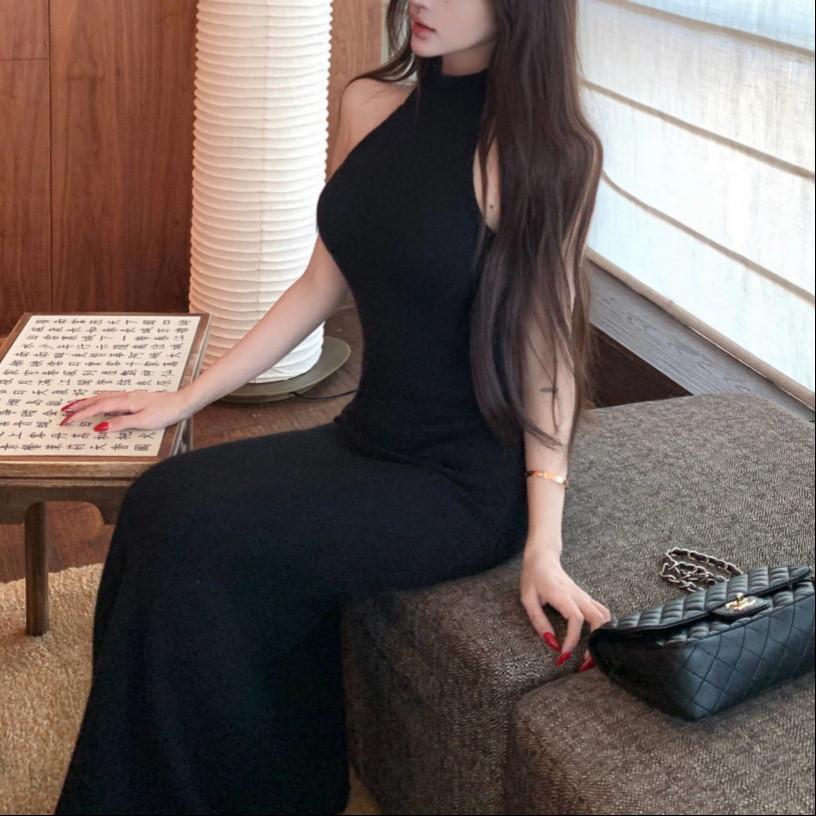 Plain Polyester Sleeveless Knit Dress With High Waist For Business And Casual Looks