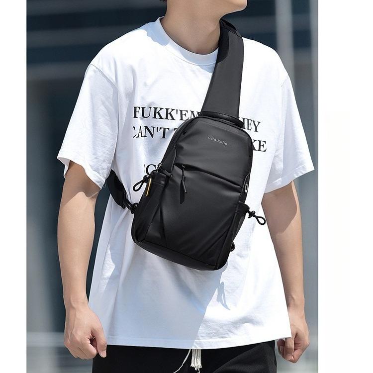 Men Large Capacity Chest Bag, Casual Multifunctional Crossbody Shoulder Bag for Commute