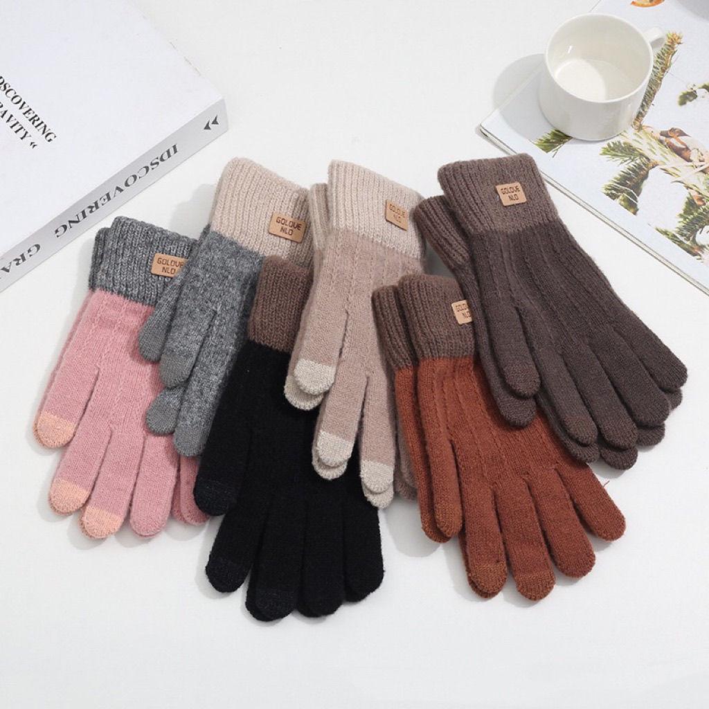 Couple's Windproof Touchscreen Gloves - Multiple Colors, Autumn/Winter, Sweet Simple Style for Middle School Students