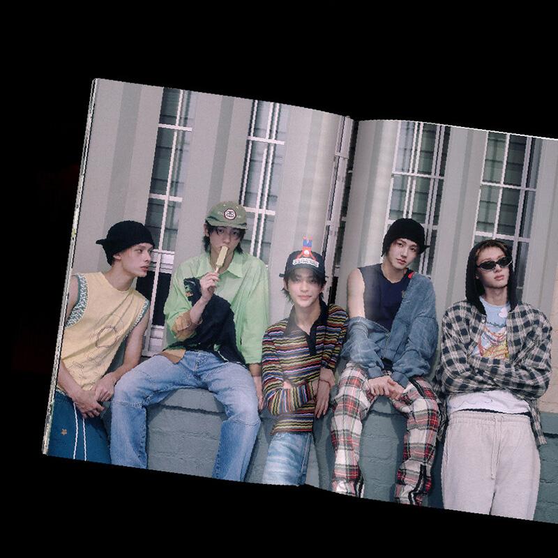 CORTIS Pierwsza EP-ka KOLOR POZA LINIAMI