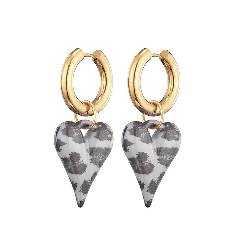 New Fashion Acrylic Resin Leopard Heart Pendant Hoop Earrings Woman Gold Color Thick Stainless Steel Ear Buckle Female Jewelry