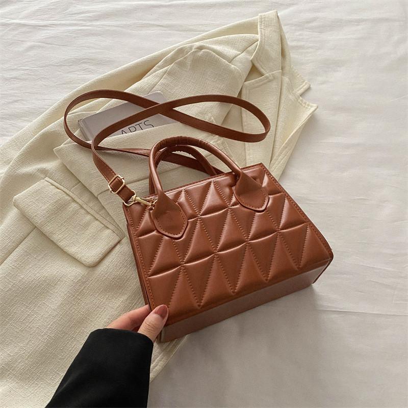 Fashionable Stylish Compact Handbag 2024 Early Spring New Arrival Shoulder Bag Korean Trend коричневый