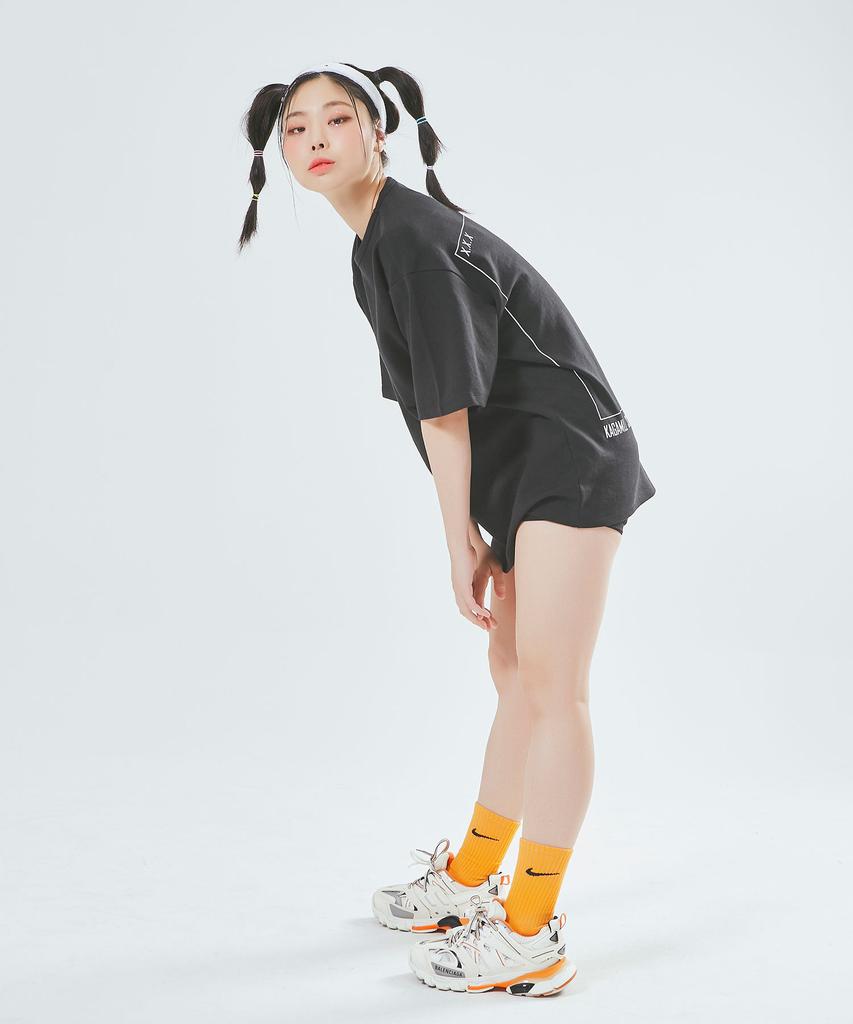 Kagamiel Oversized Square Print T-Shirt Black
