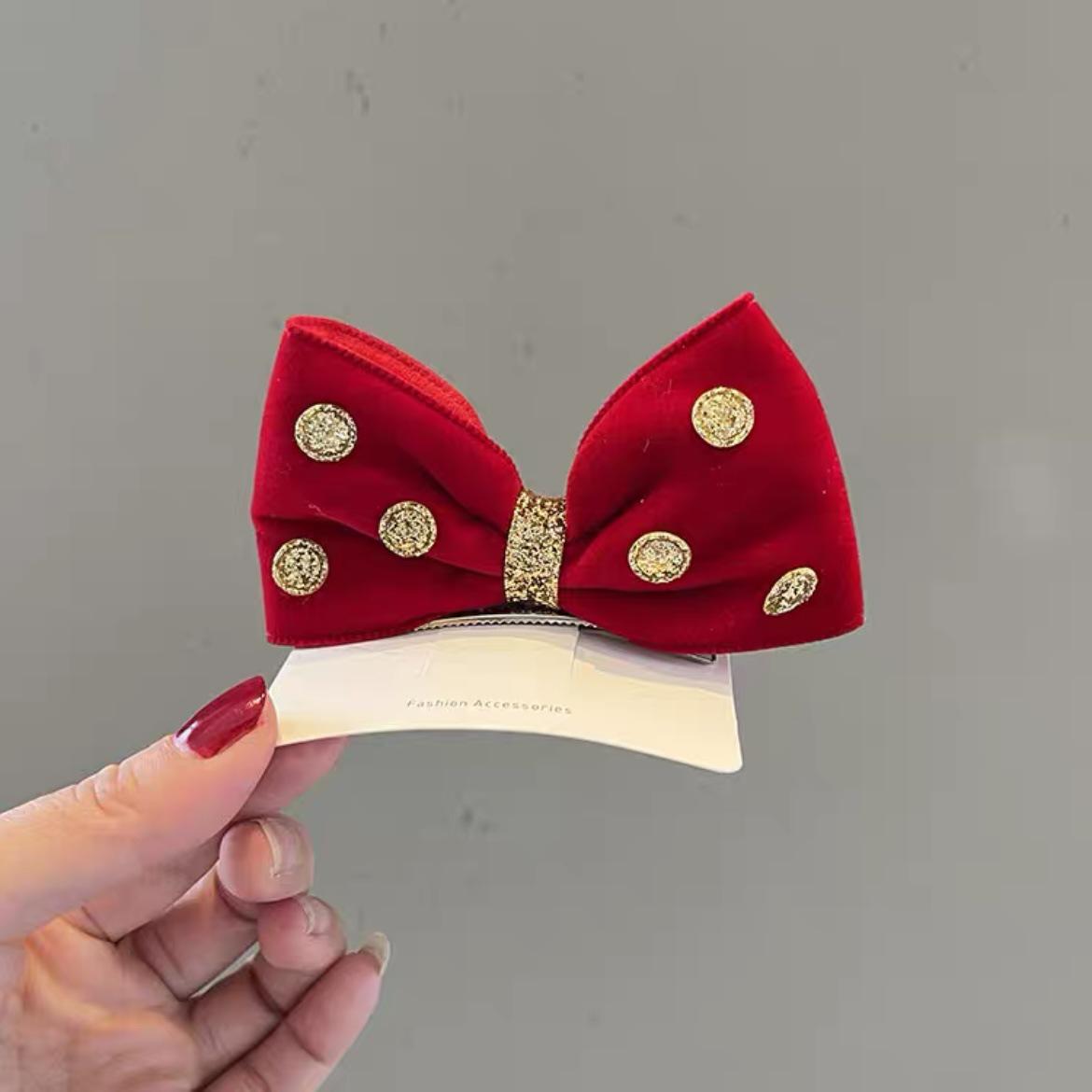 

2024 Parent-Child Red New Year Bow Hair Clip: Prosperous Festive Accessory for Bangs