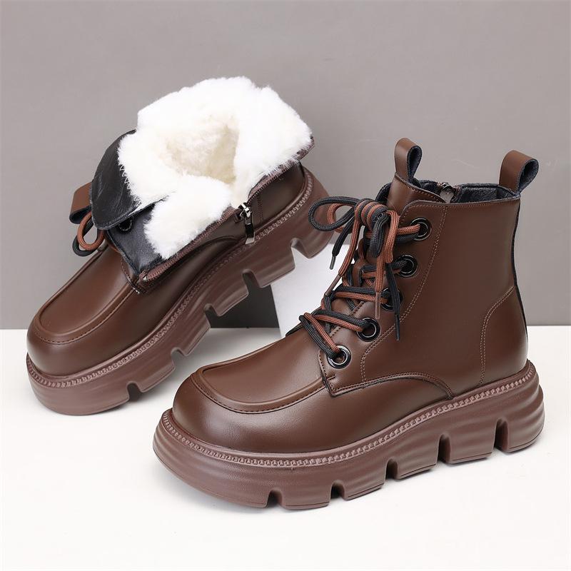 

Женские зимние новые ботинки Мартин на кожаной платформе, из высокого бархата, черные, жареный уличный стиль, короткие ботинки 40