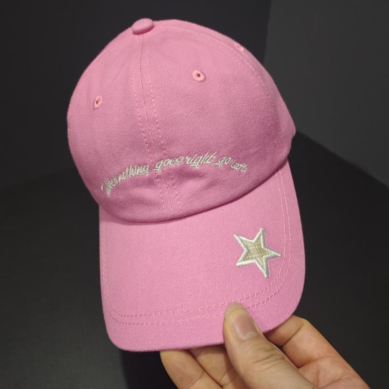 South Korea's new star letter embroidered baseball cap for women with a small face and a versatile sunshade cap for men
