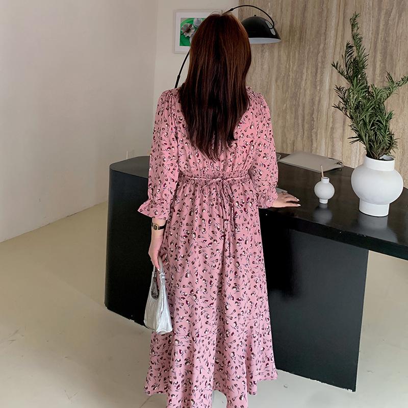 Double Heaven 2024 Frühling Übergröße V-Ausschnitt Rüschenkleid für Damen