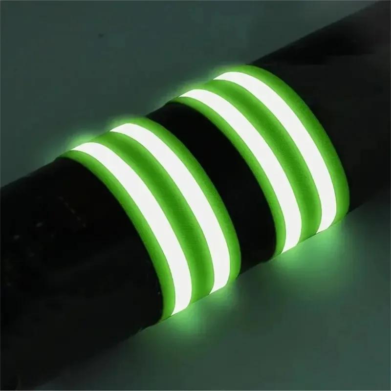 Reflexní pásky pro noční chůzi, cyklistiku, běh, bezpečnostní reflexní páska, reflexní pásky na zápěstí, paži, kotník, nohu, vysoká viditelnost