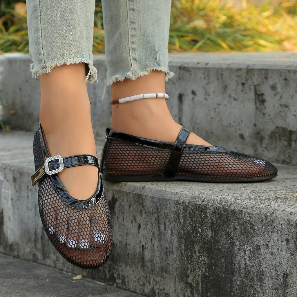 Women Flats New Fishing Mesh Sandals Comfort Shallow Mouth Beach Loafers Hollow Out Fashion Flats Shoes Retro Female Sneakers