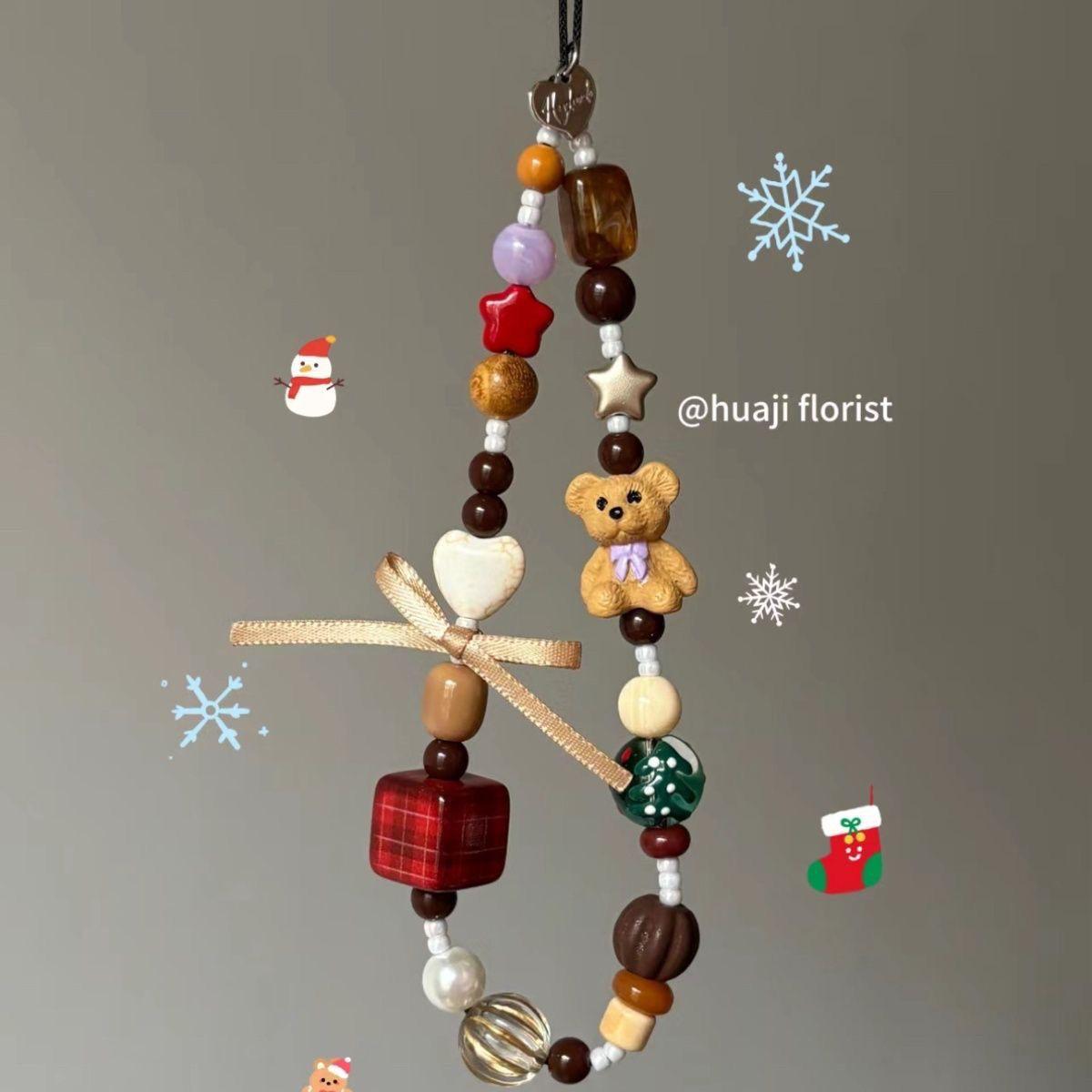 

Christmas Bear Phone Lanyard - Cute Beaded Camera Pendant