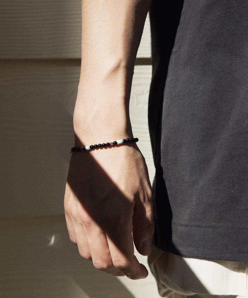 Linger Piece [Unisex] Onyx And Gemstone Bracelet