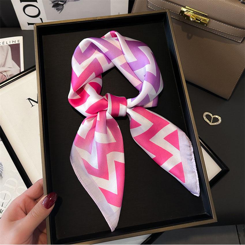 

Новый Роскошный Бренд Шелковый Квадратный Плед Шарф Женский Сатиновый Галстук для Шеи и Волос Мягкий Рабочий Шейный Платок Хиджаб Головной Убор Женский Фуляр Лента 70x70cm