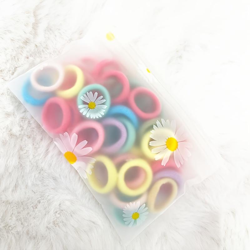 20 Daisy patterned frosted plastic zipper bags