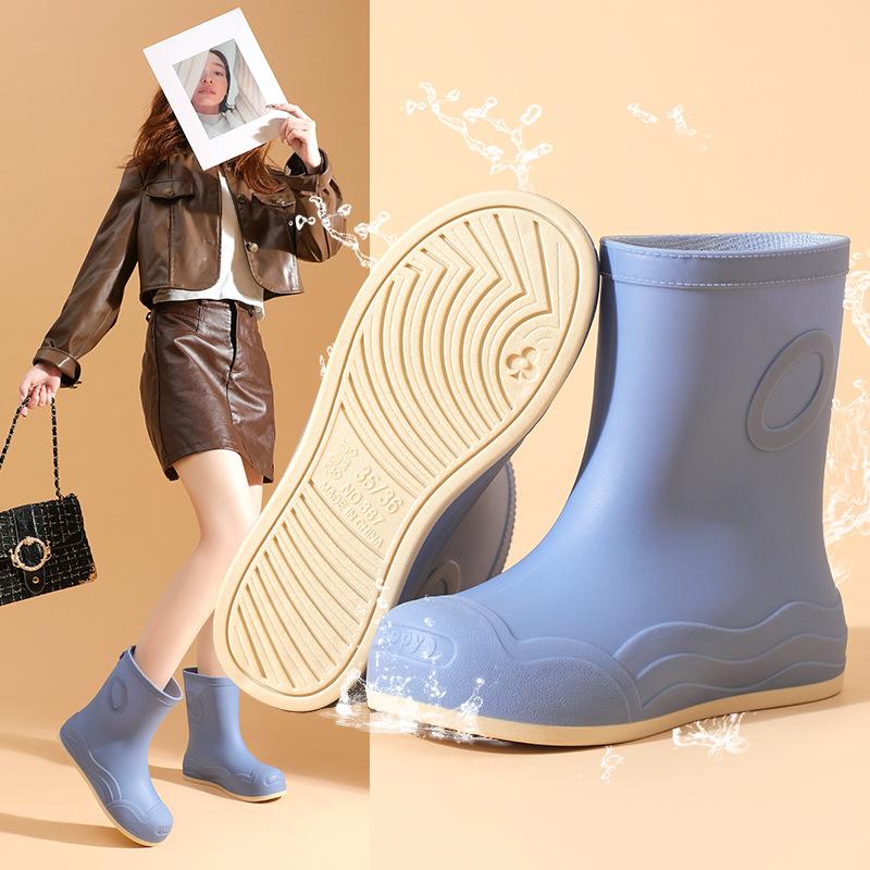 Rain Shoes Women's Pure Black Classic Rain Boots Summer Waterproof Shoes Small Man Shows Height Artifact Wading Shoes Rubber Shoes