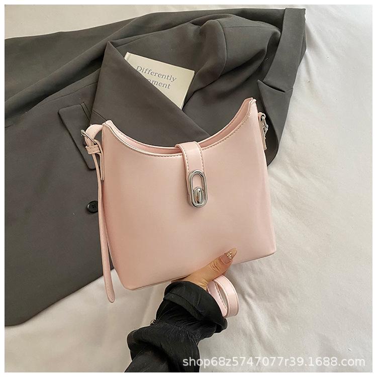 Underarm Bag Women's 2025 New Fashion Niche Design Commuter Bag Is Popular This Year, Shoulder Messenger Bag