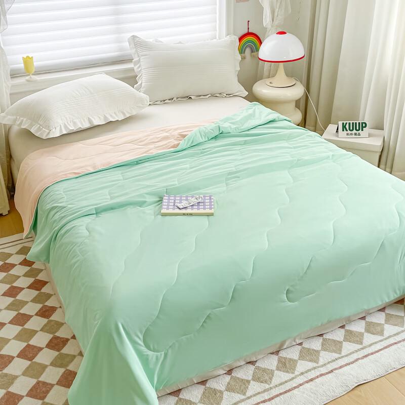 KUUP Cloud Summer Quilt