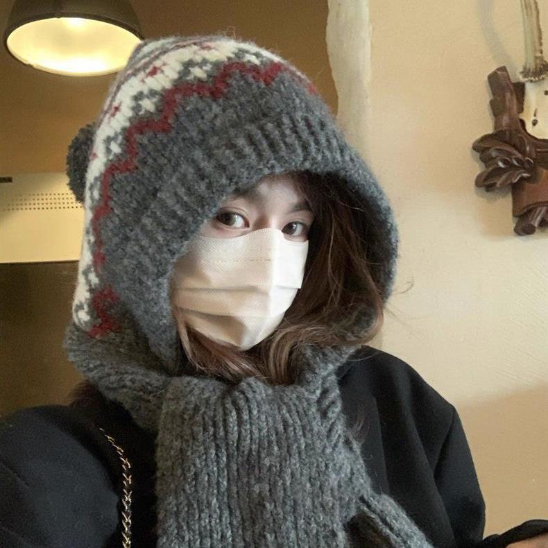 Winter limited sapphire blue~ retro witch hat versatile warm Lei Feng hat knitted hat scarf integrated big head circumference