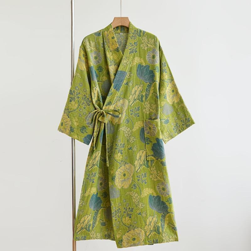 Breathable Bath Towel Machine Washable Perfect for Beach Pool Shower Poolside Attire Vibrant Kimono Design Fabric Wash Cloths