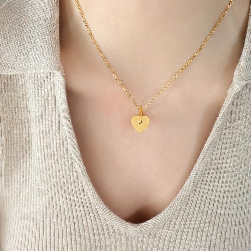 18K Gold-Plated Titanium Steel Peach Heart Pendant Necklace, French INS-Style, Hollow Design, Fade-Resistant