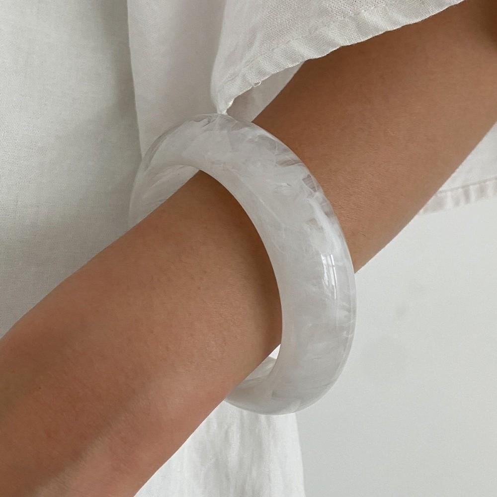 Gold Irregular Wide Bracelet Smudging Retro Hand Ring Exaggerated Acrylic Bangle  Friend Gift