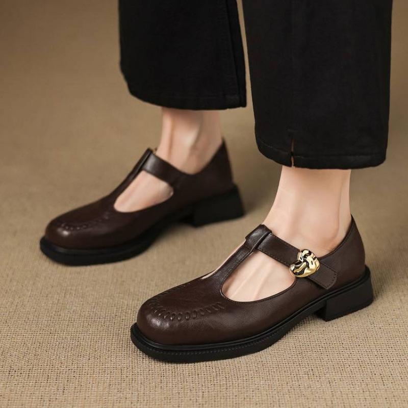 New Women's Solid Color Round Head Low-top Small Leather Shoes Comfortable Thick Sole Non-slip Large Size Women's Shoes Medium Heel Four Seasons W