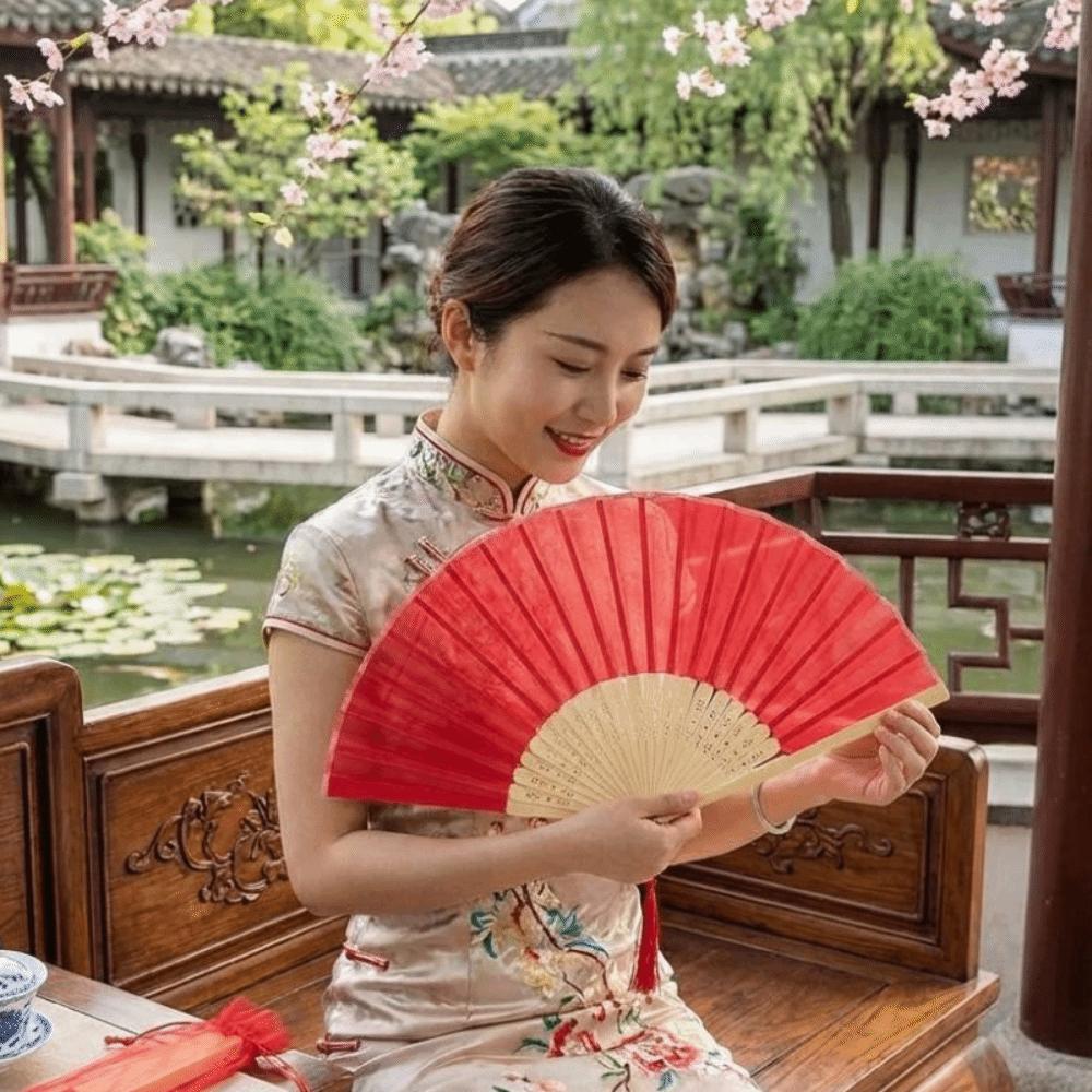 Cooling Tool Silk Hand Fan Chinese Style Hand Held Fan Fashionable Bamboo Hand Fan Wedding Favors