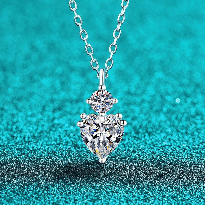 Sterling Heart Pendant Necklace Women Full Moissanite CZ Delicate Lightweight Luxury Jewelry With Cross Chain 925 Sterling Silver