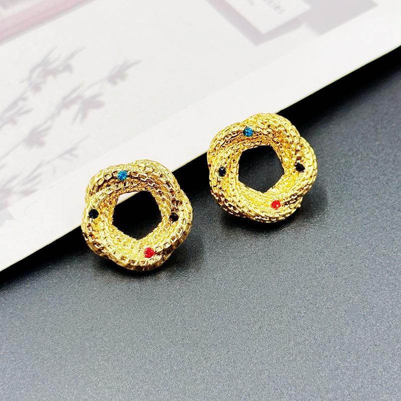 Summer Women S Fashion Earrings Spiral Color Zircon Stud Earrings золотой